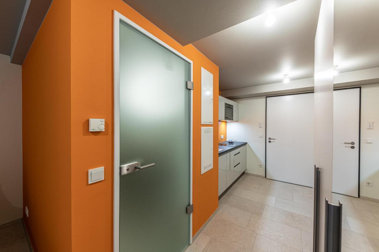 West Apartments ショルンドルフ エクステリア 写真