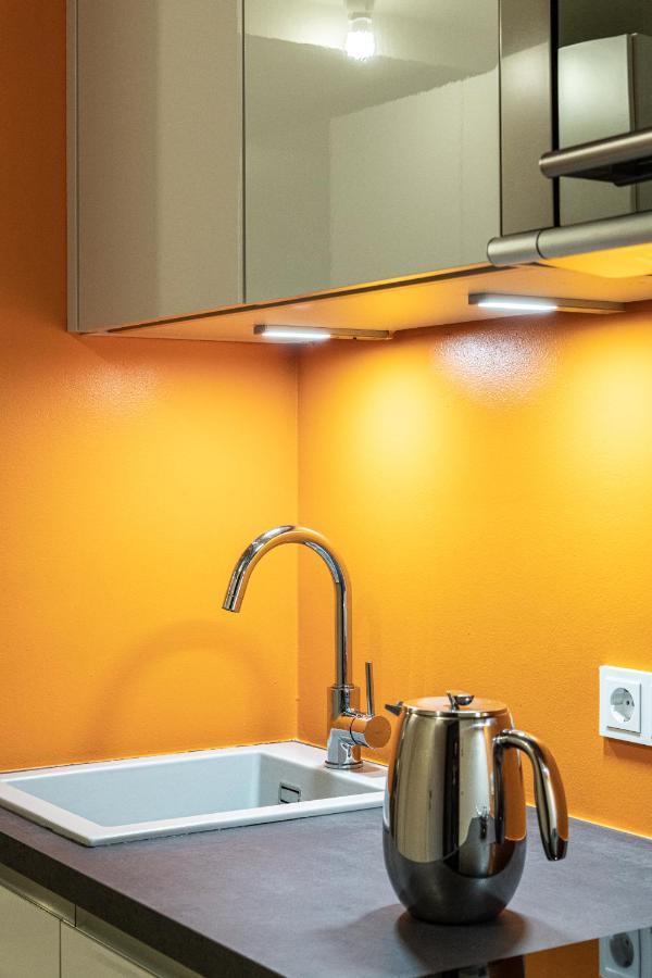 West Apartments ショルンドルフ エクステリア 写真