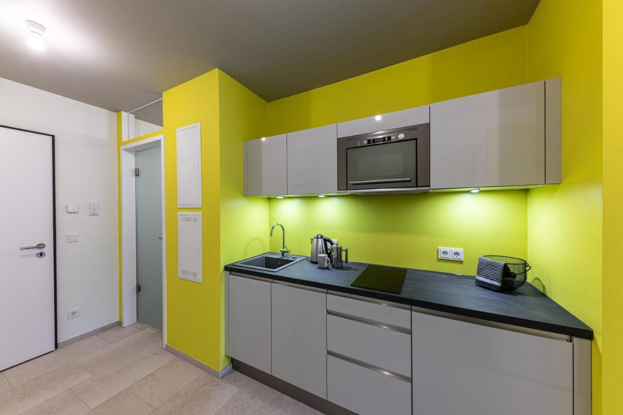 West Apartments ショルンドルフ エクステリア 写真
